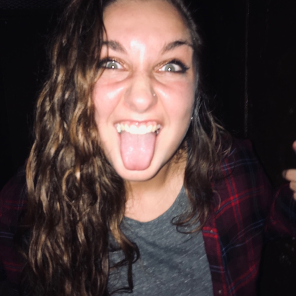 Meet your Posher, Alysha